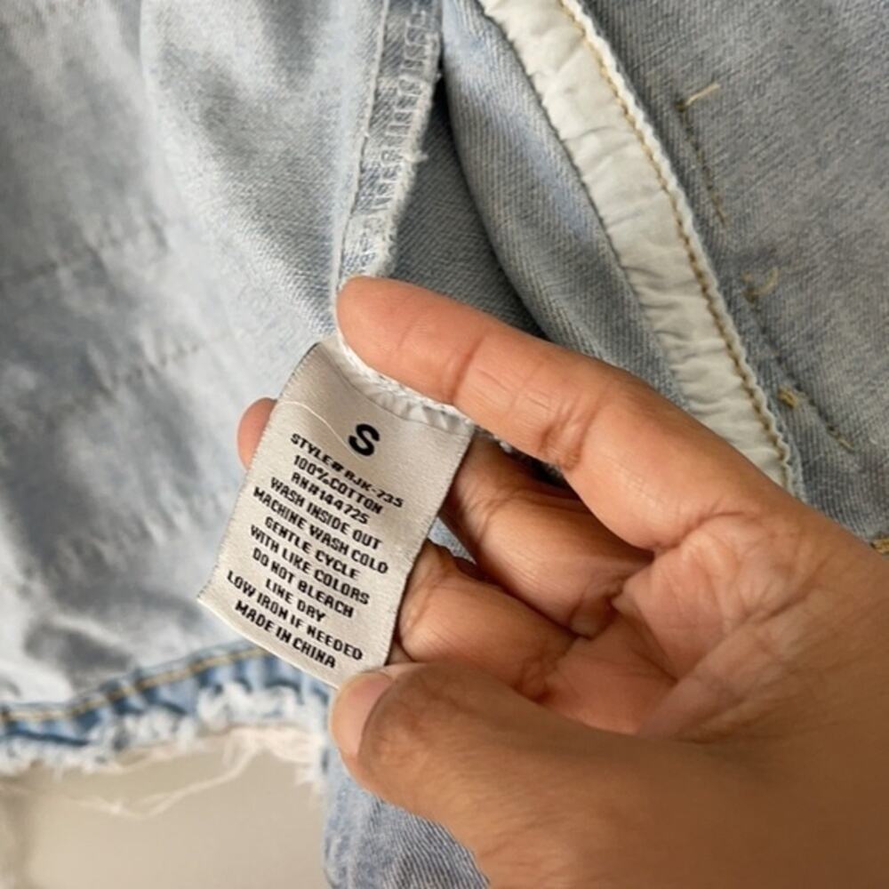 Fashion Tour Denim Jacket in Light/Medium Wash American Bazi - Picture 6 of 13